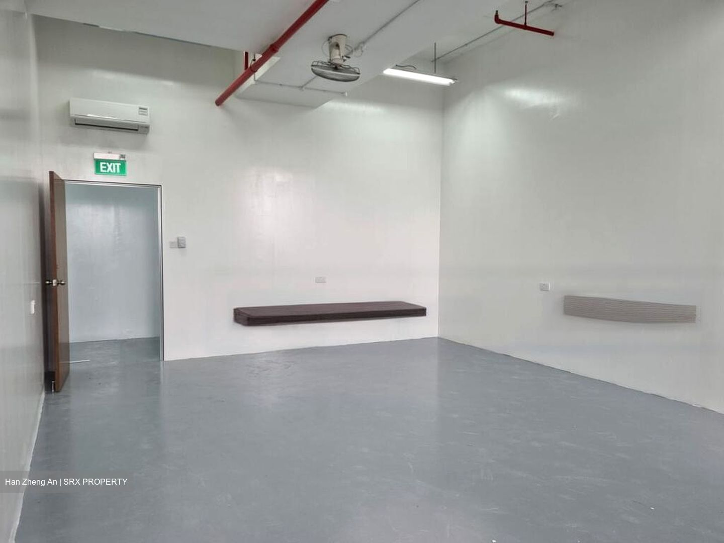 Tat Ann Building (D20), Factory #566902721